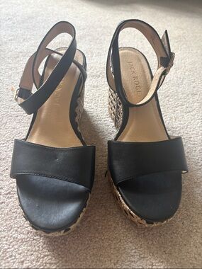 Jack Rogers Black Wedges: Size 8. Almost new condition!
